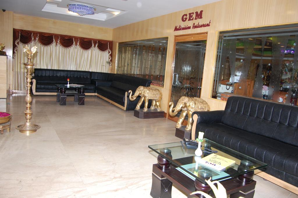 Hotel Sona'S Tiruchirappalli エクステリア 写真